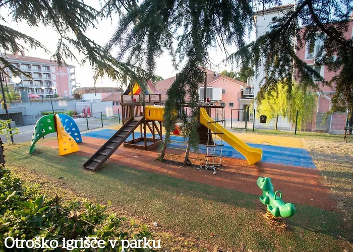 公寓 Apartma Zusterna Za Bazenom 科佩尔