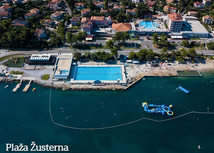 Apartma Zusterna Za Bazenom * 科佩尔